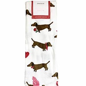 Envogue Valentine’s Dachshund Soft Throw Blanket